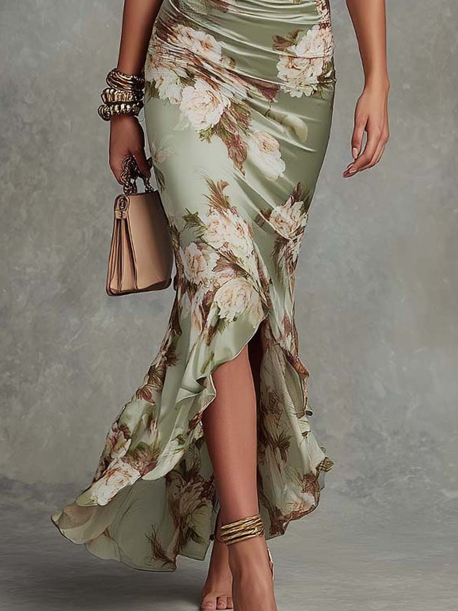 ANNA ∙ VESTIDO MAXI ASIMÉTRICO DE SATÉN VERDE CON ESCOTE EN V Y MANGAS ACAMPANADAS